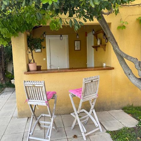 Studio Bord De Piscine Sérignan-du-Comtat Kültér fotó