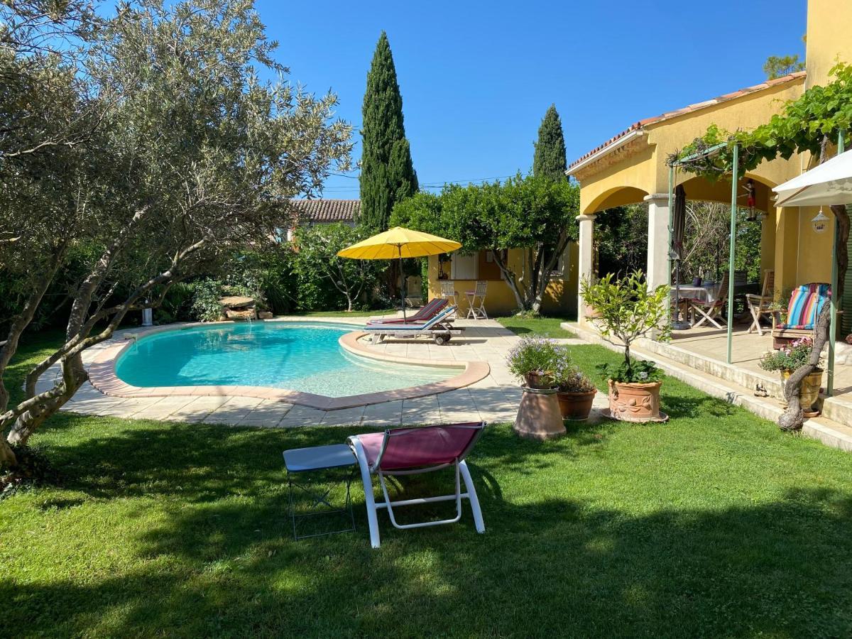 Studio Bord De Piscine Sérignan-du-Comtat Kültér fotó